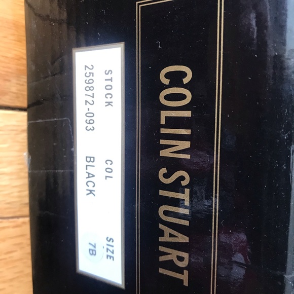 Gorgeous Colin Stuart thigh high suede boots. - Picture 3 of 9